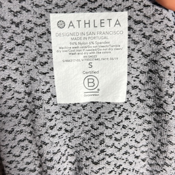 Athleta S Small Flurry Peak Gray Black Long Sleeve Turtleneck Base Top layer - Picture 6 of 7